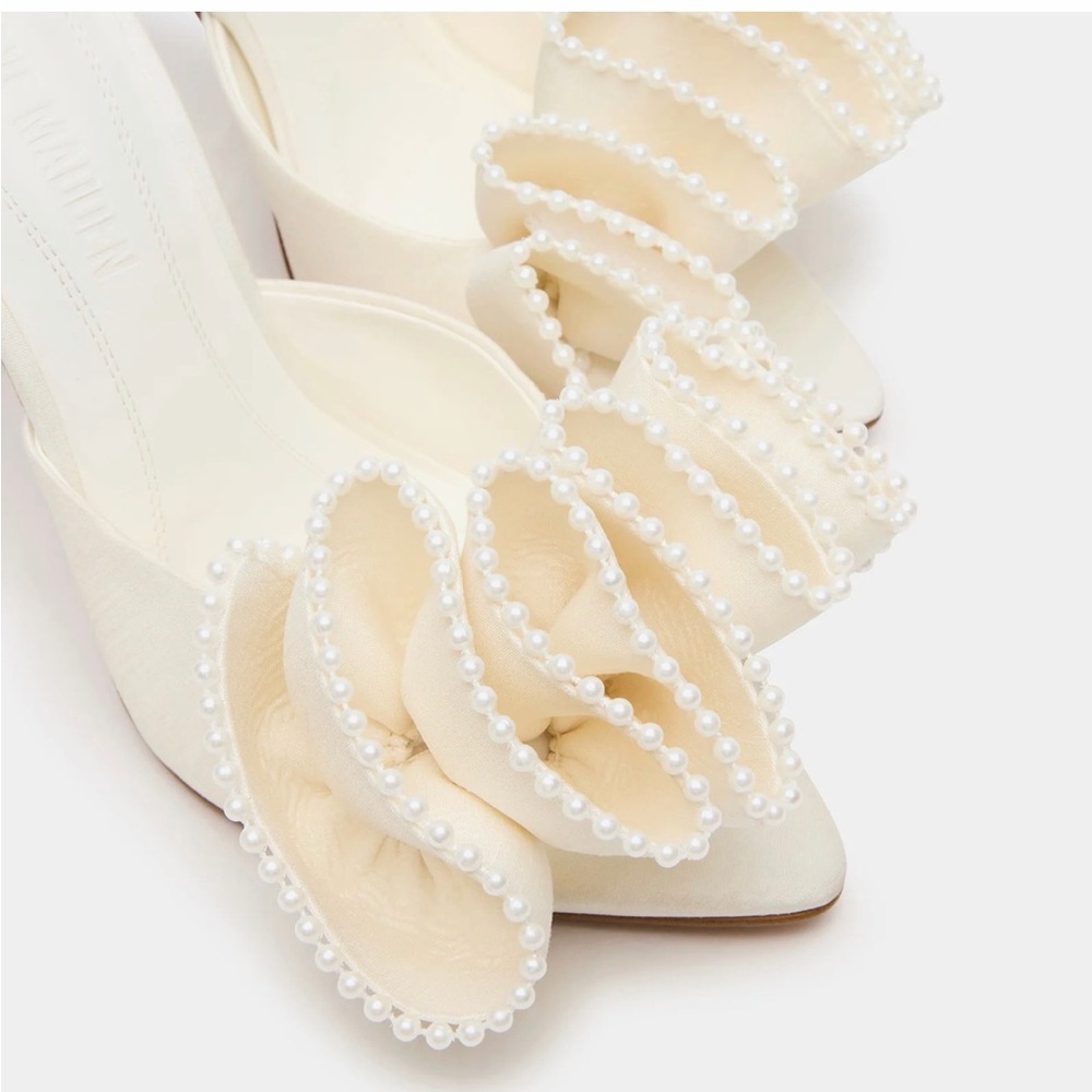 Steve Madden Affinity Ivory Pearl-Ruffle Stiletto Mules - Picture 5 of 6
